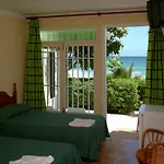 فندق Playa 2*